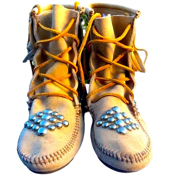 OOAK Y2K Bess Studded Fringed Minnetonka moccasins - Picture 7 of 14